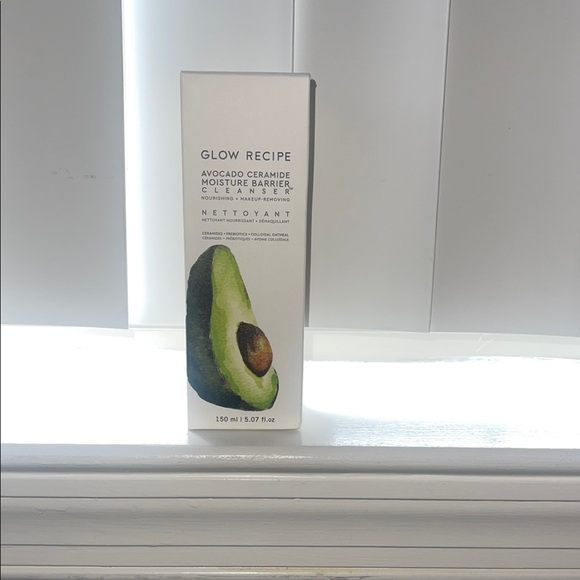 Glow Recipe Avocado Ceramide Moisture Barrier Cleanser - Picture 1 of 7